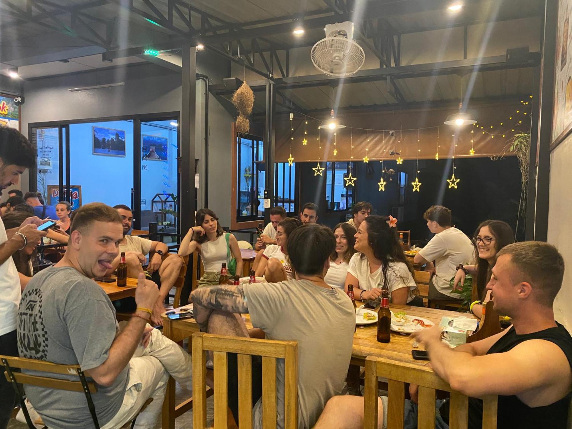 Flora Hostel Khaosok Khao Sok National Park Εξωτερικό φωτογραφία